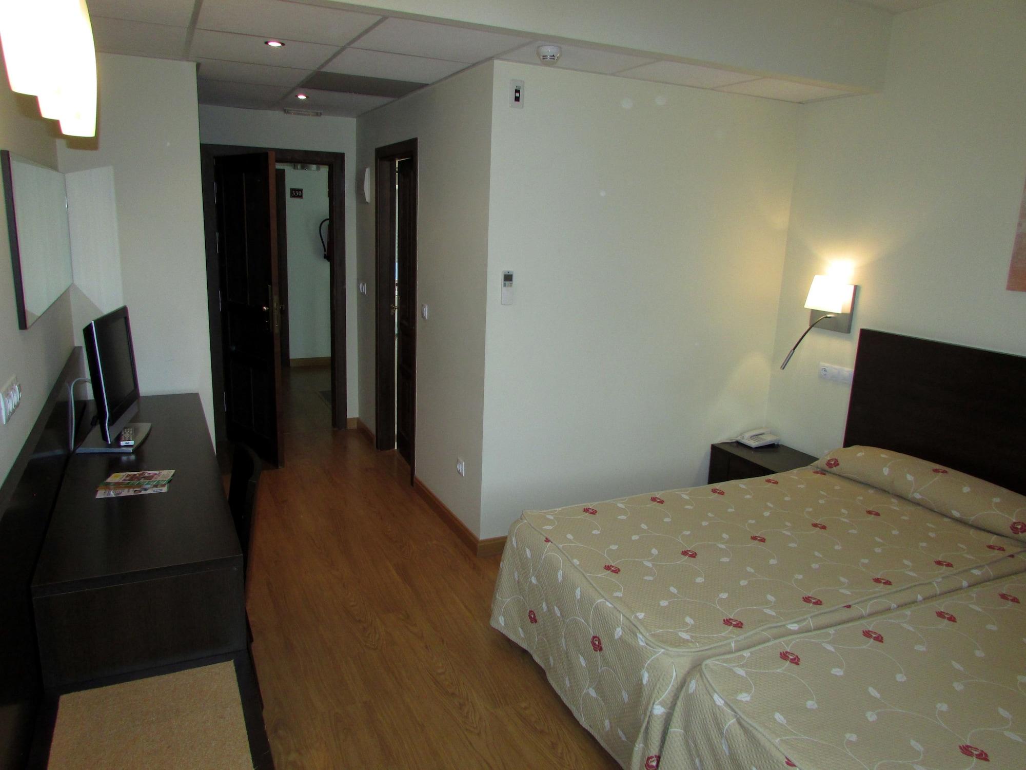 Hotel Tudanca-Aranda II Fuentespina Екстериор снимка